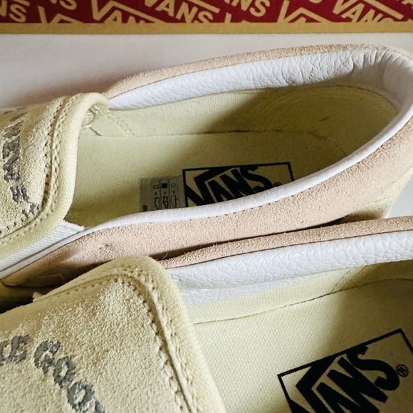 Classic Vans Slip on Shoes ..Spread Some Good News - Picture 4 of 13